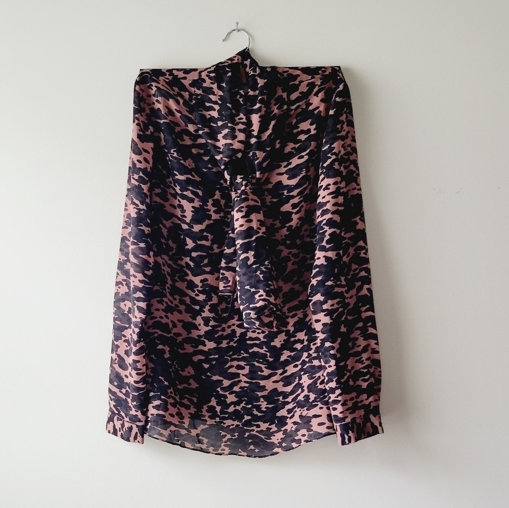 Cabi animal print brown and black‎ color long sleeve blouse size S/M